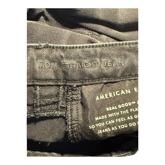American Eagle Mom Straight Jeans Black Wash Distressed Denim Size 00 Short - Picture 7 of 8